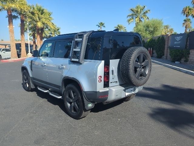 2023 Land Rover Defender 110 SE