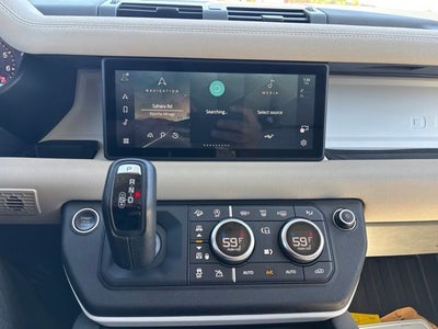 2022 Land Rover Defender 110 SE