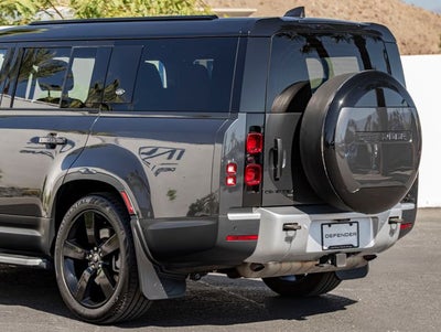 2023 Land Rover Defender 130 SE
