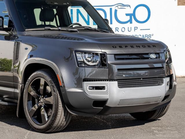 2023 Land Rover Defender 130 SE