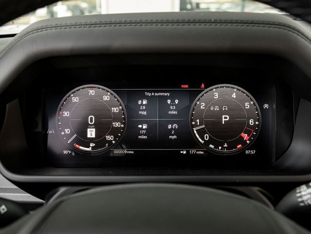 2026 Land Rover Defender 90 V8