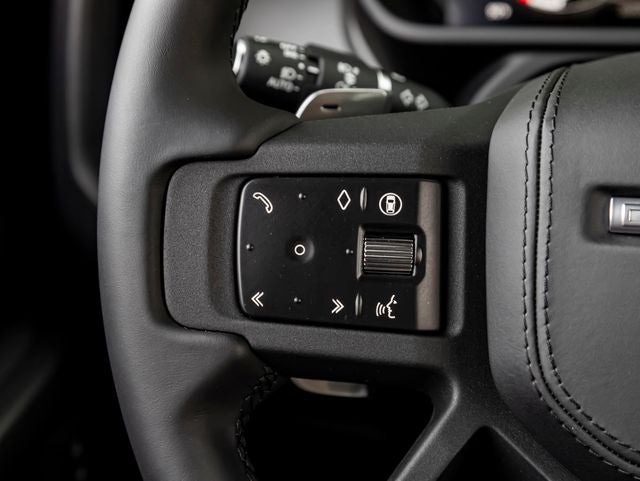 2026 Land Rover Defender 90 V8