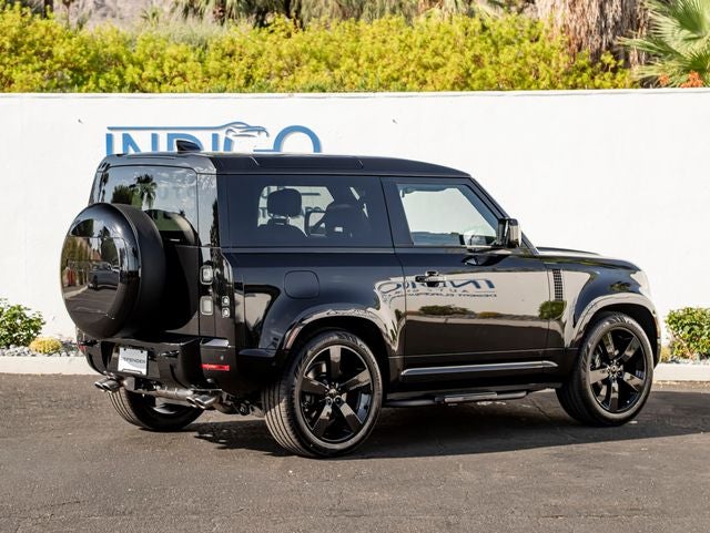 2026 Land Rover Defender 90 V8