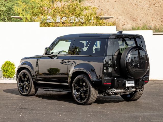 2026 Land Rover Defender 90 V8