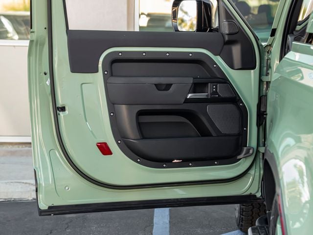 2023 Land Rover Defender 90 75th Edition