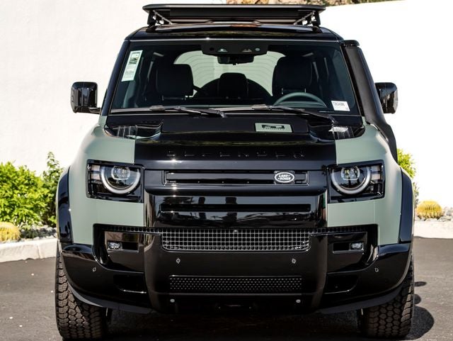 2026 Land Rover Defender 110 Trophy Edition Keswick