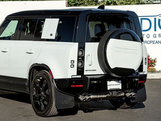 2023 Land Rover Defender 110 V8