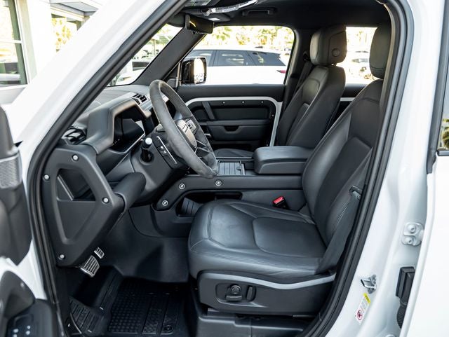2023 Land Rover Defender 110 V8