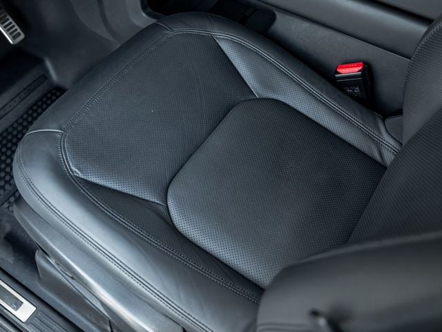 2023 Land Rover Defender 110 V8