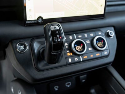 2023 Land Rover Defender 110 V8