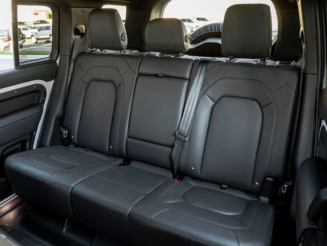 2023 Land Rover Defender 110 V8