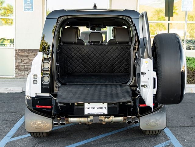 2023 Land Rover Defender 110 V8