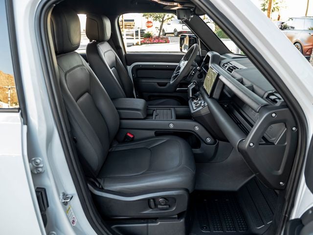 2023 Land Rover Defender 110 V8