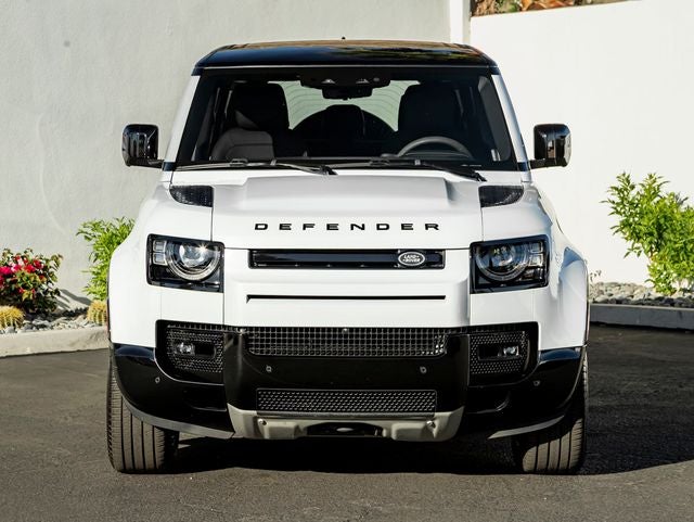 2023 Land Rover Defender 110 V8