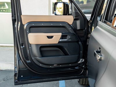 2026 Land Rover Defender 130 V8