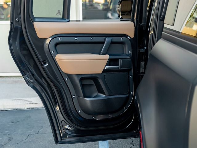 2026 Land Rover Defender 130 V8