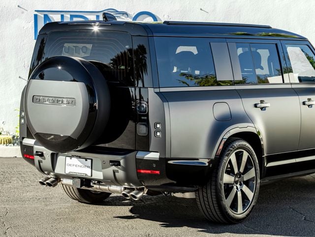2026 Land Rover Defender 130 V8