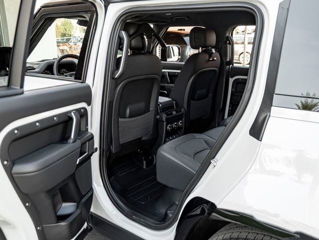 2026 Land Rover Defender 110 X