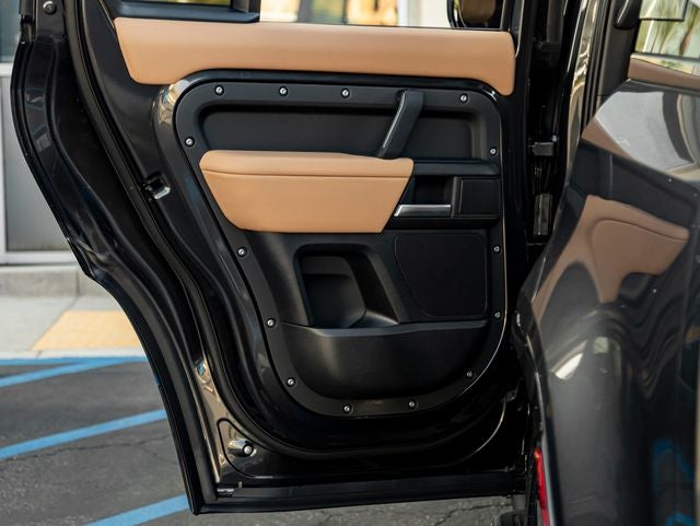 2026 Land Rover Defender 110 X