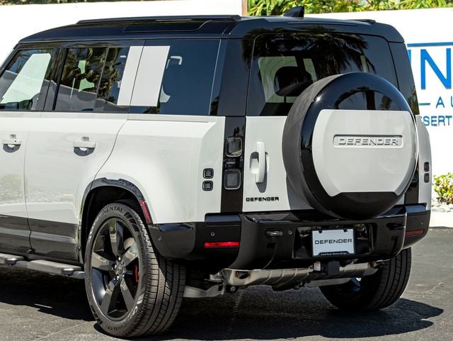 2026 Land Rover Defender 110 X