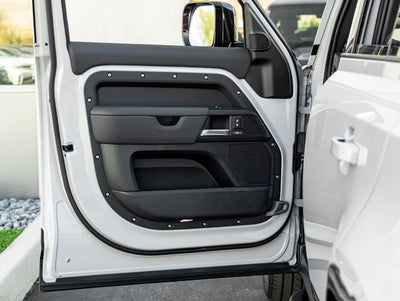 2026 Land Rover Defender 110 X