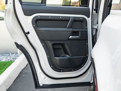 2026 Land Rover Defender 110 X