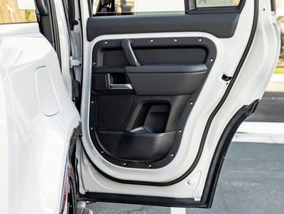 2026 Land Rover Defender 110 X