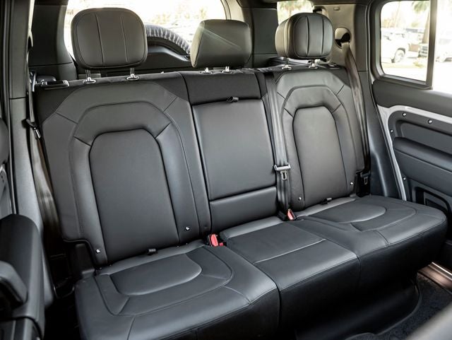2026 Land Rover Defender 110 X