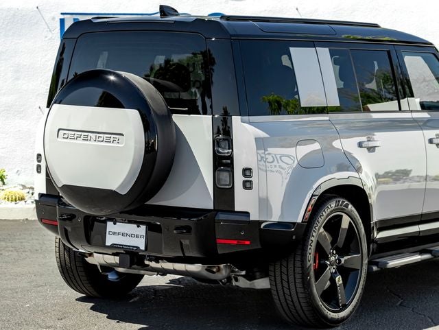 2026 Land Rover Defender 110 X