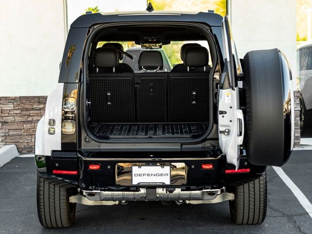 2026 Land Rover Defender 110 X