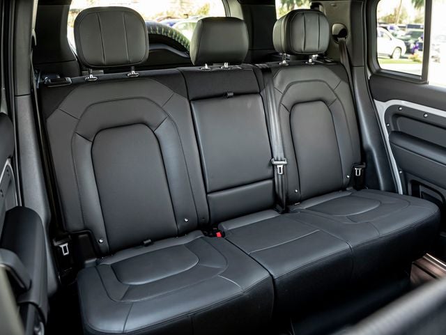 2026 Land Rover Defender 110 X
