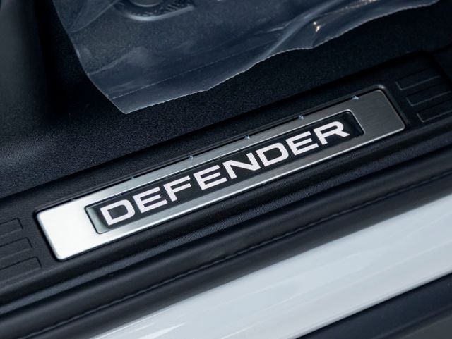 2026 Land Rover Defender 110 X