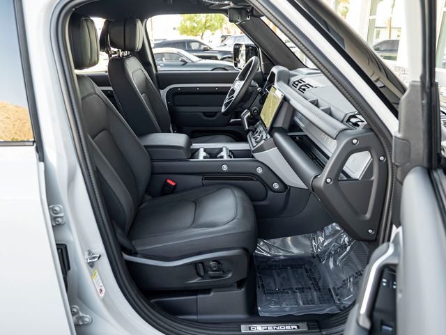 2026 Land Rover Defender 110 X