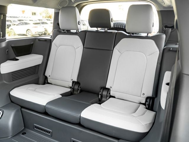 2026 Land Rover Defender 130 X