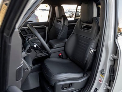 2026 Land Rover Defender 110 OCTA