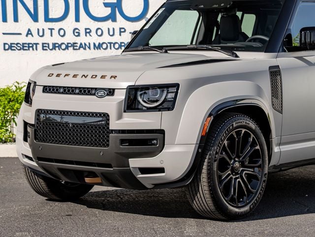 2026 Land Rover Defender 110 OCTA