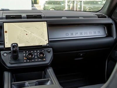 2026 Land Rover Defender 110 OCTA