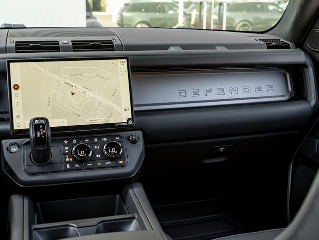 2026 Land Rover Defender 110 OCTA