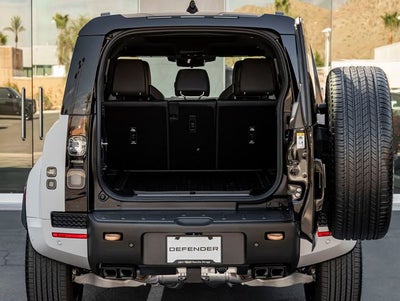 2026 Land Rover Defender 110 OCTA