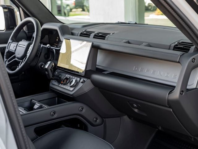 2026 Land Rover Defender 110 OCTA