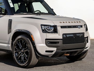2026 Land Rover Defender 110 OCTA