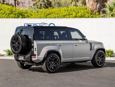 2026 Land Rover Defender 110 OCTA