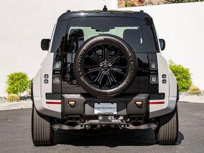 2026 Land Rover Defender 110 OCTA