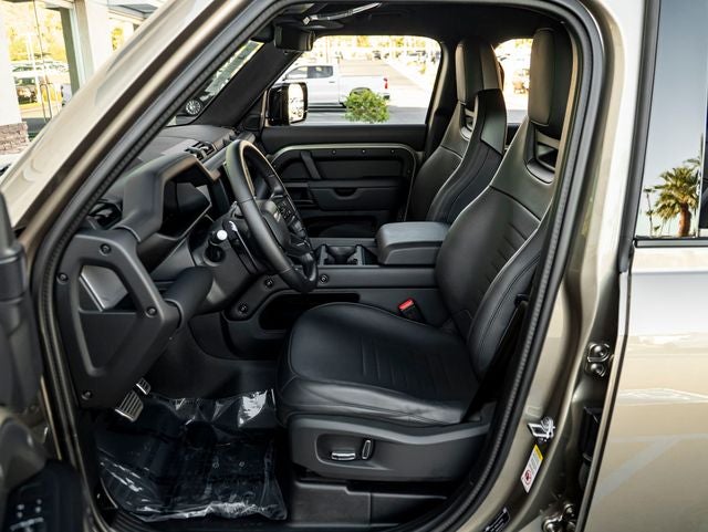 2025 Land Rover Defender 110 OCTA