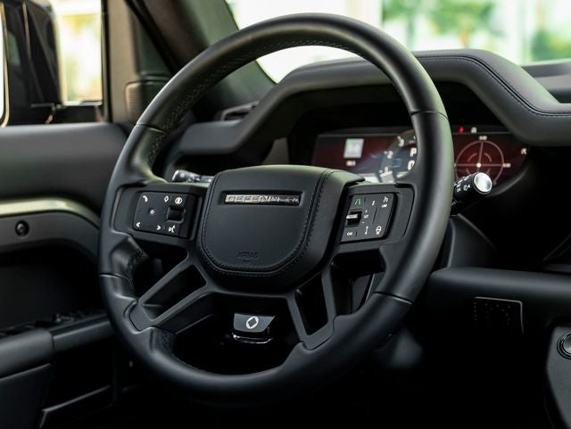 2025 Land Rover Defender 110 OCTA