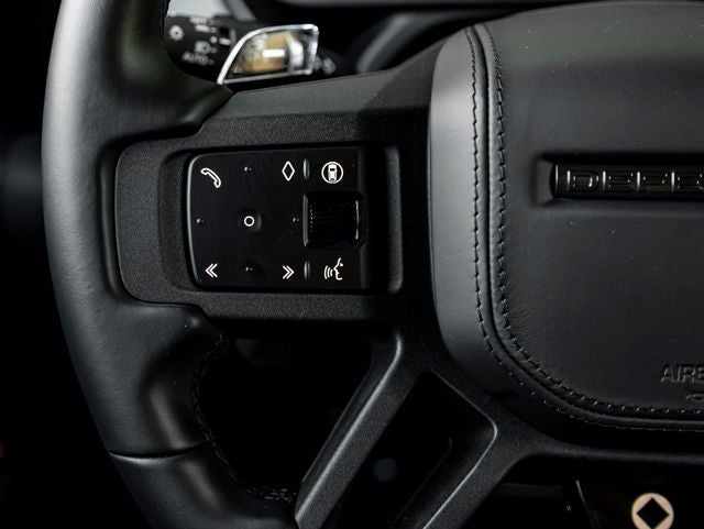 2025 Land Rover Defender 110 OCTA