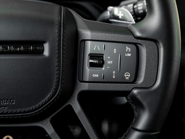 2025 Land Rover Defender 110 OCTA