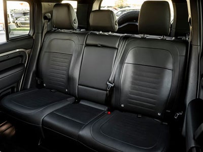 2025 Land Rover Defender 110 OCTA