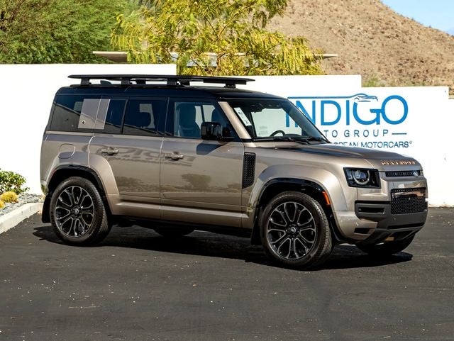 2025 Land Rover Defender 110 OCTA