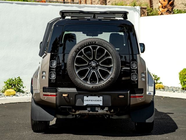 2025 Land Rover Defender 110 OCTA